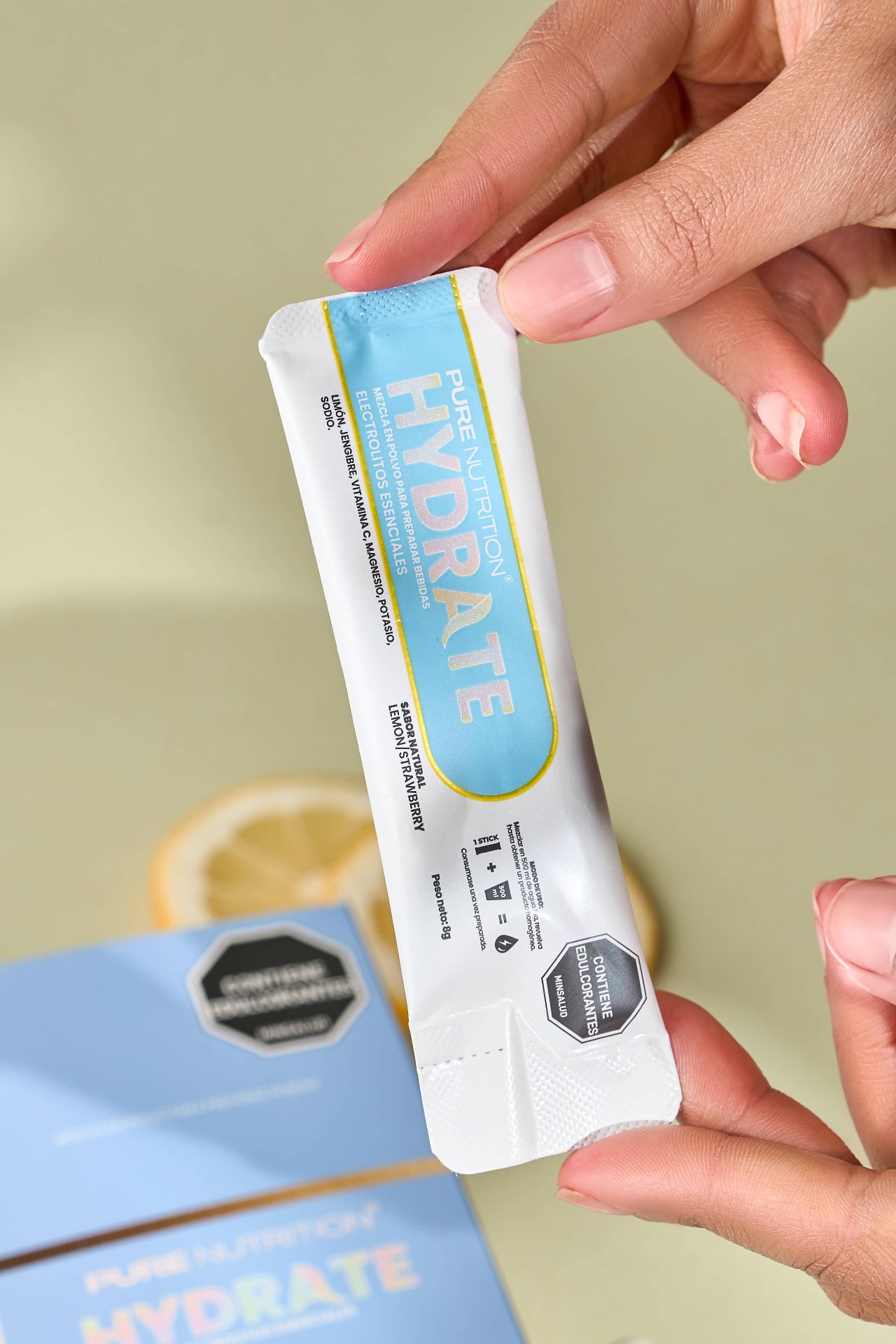 Stick HYDRATE en mano